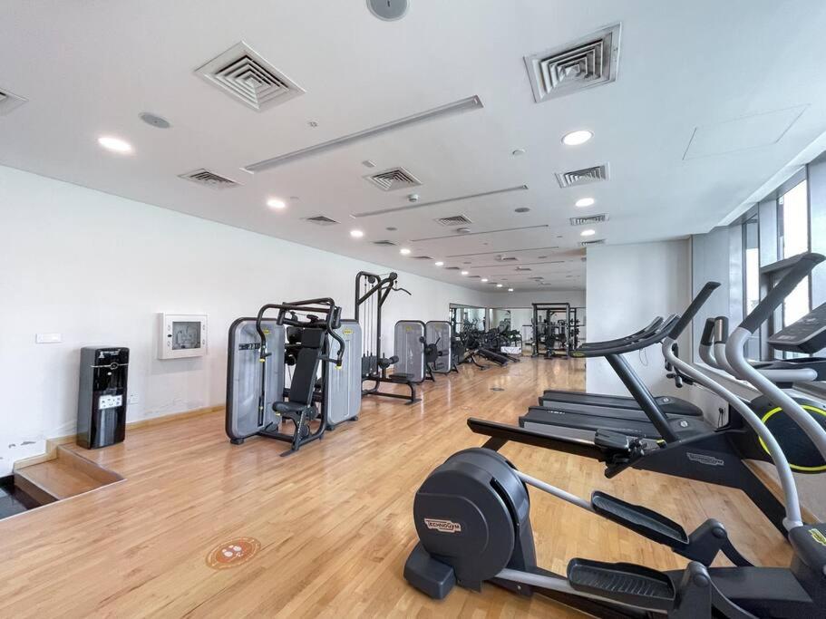 Cozy Studio In Sparkle Tower Jbr By Suiteable ดูไบ ภายนอก รูปภาพ