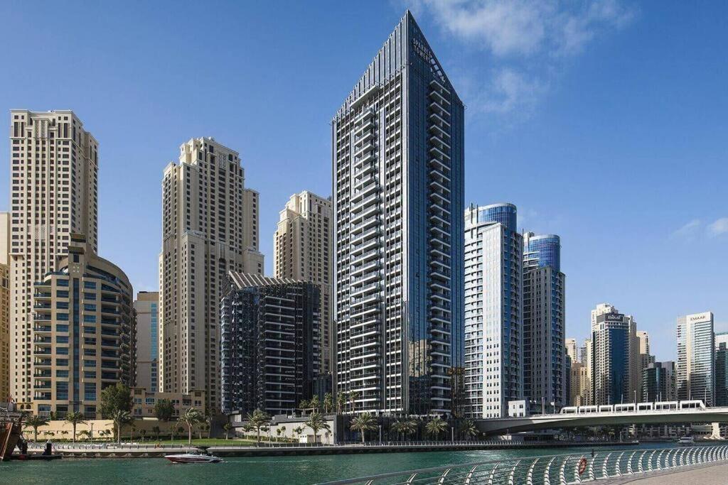 Cozy Studio In Sparkle Tower Jbr By Suiteable ดูไบ ภายนอก รูปภาพ